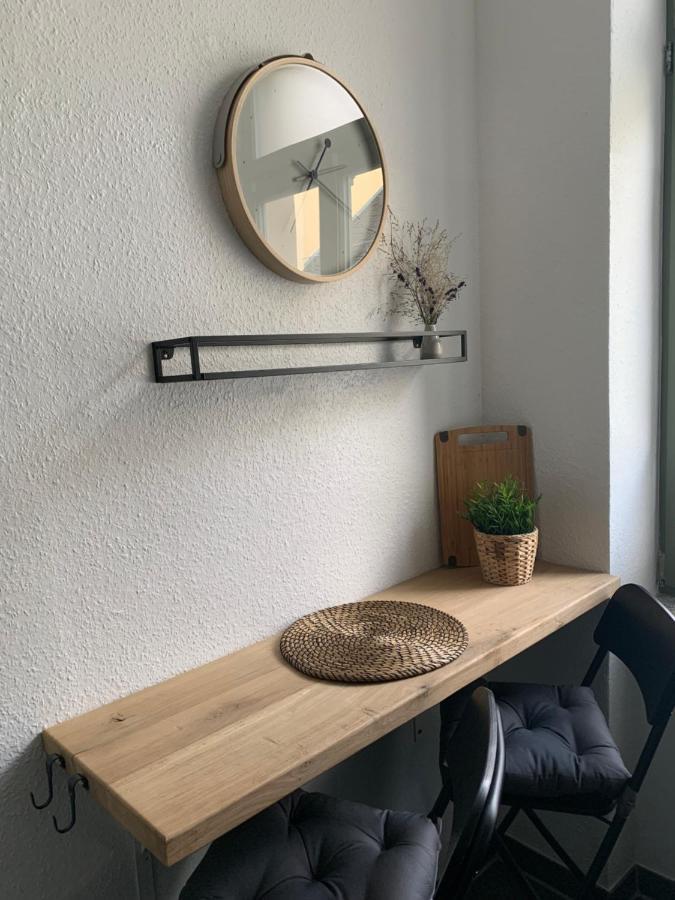 Apartment Strassi 1 *